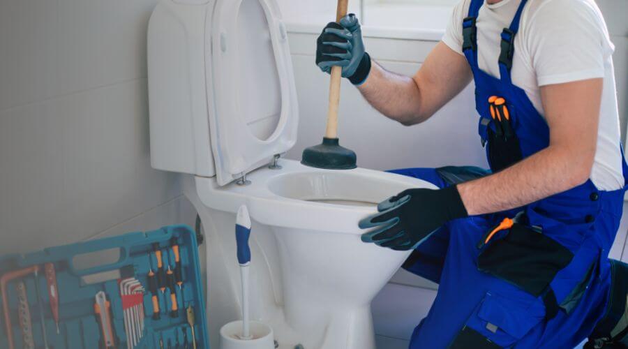 Expert burst pipe repair services in Nichols, WI